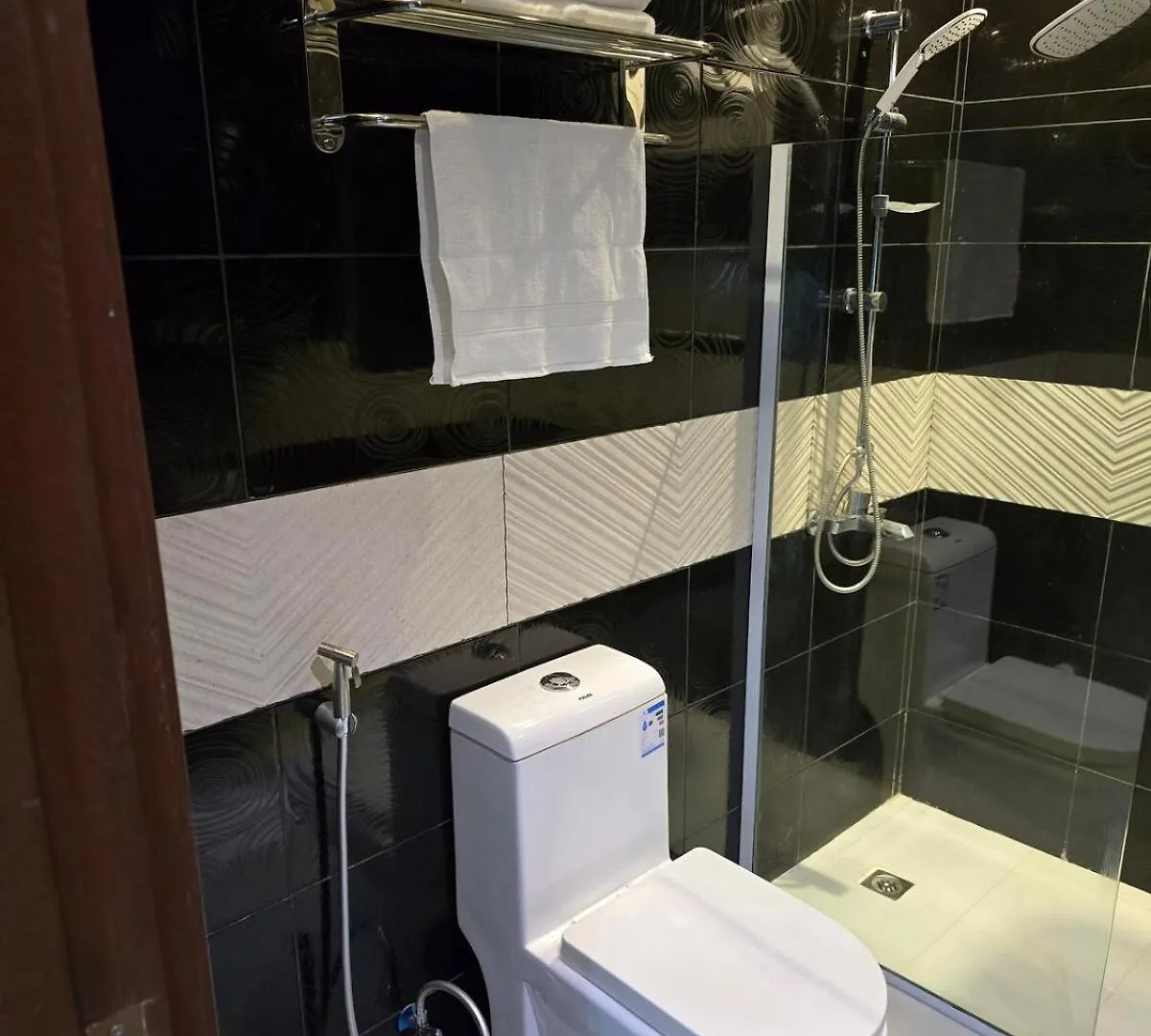 Elegant & Comfortable Stay Near The Airport Džidda Apartmán
